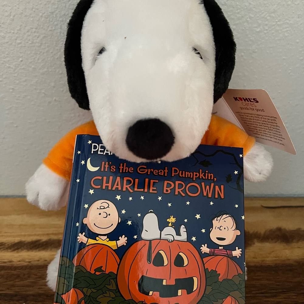 Snoopy Plush with Book - Black and White